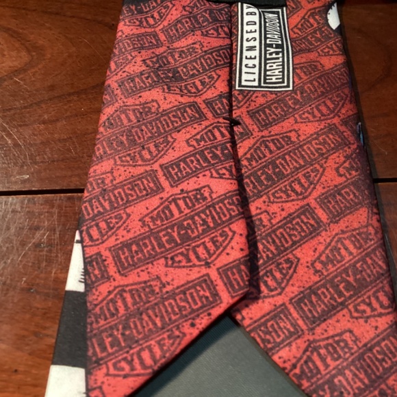 Harley Davidson tie. Njce GRAPHICS.  RALPH MARLIN COLLECTION - Picture 6 of 7